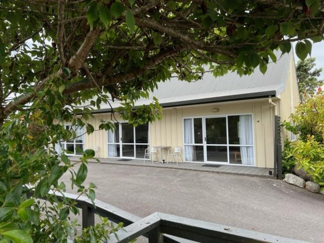 Jade Court Motel Гокітіка Екстер'єр фото