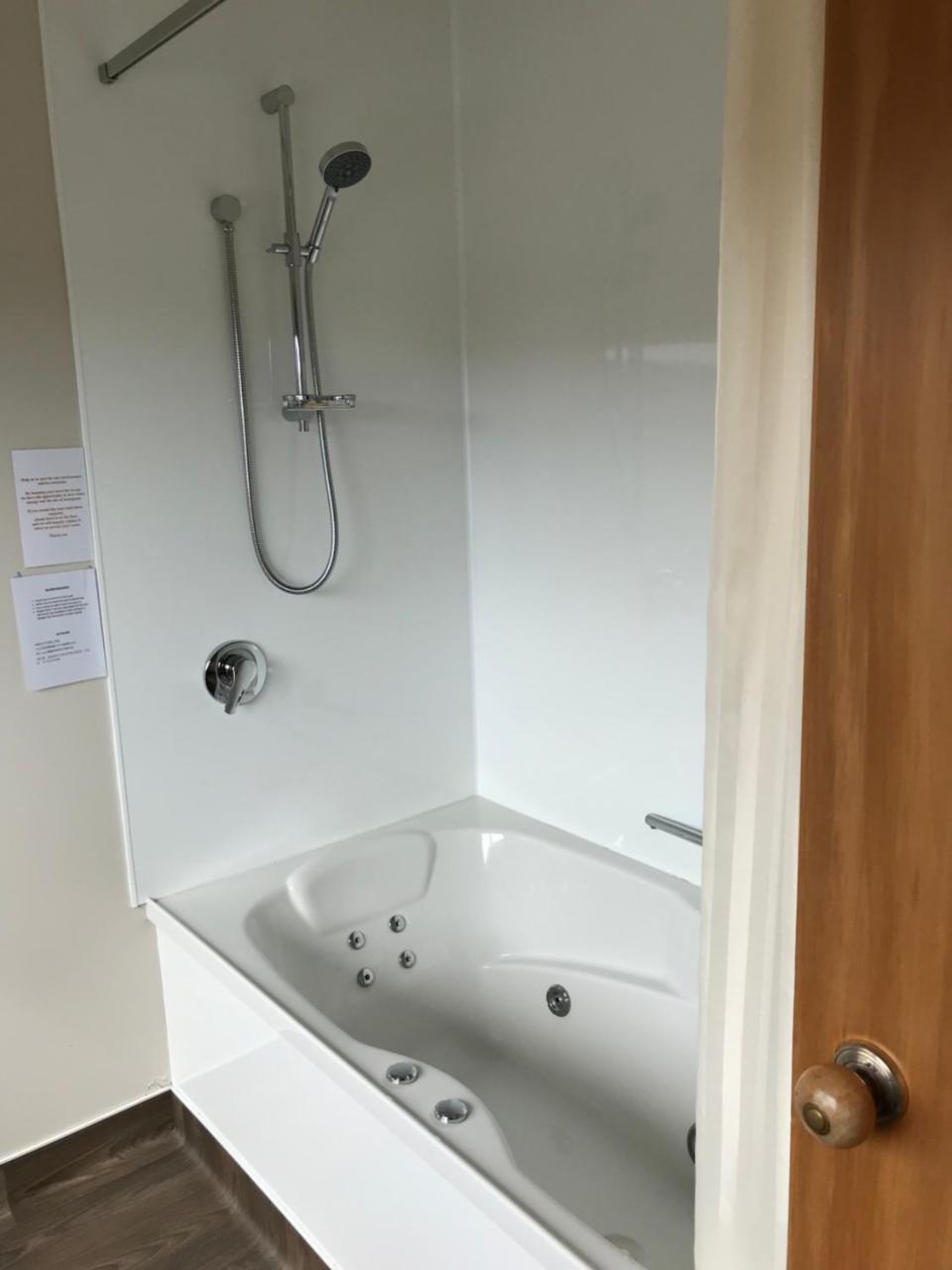 Jade Court Motel Гокітіка Екстер'єр фото