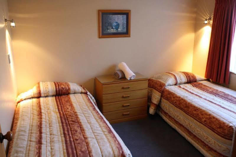 Jade Court Motel Гокітіка Екстер'єр фото